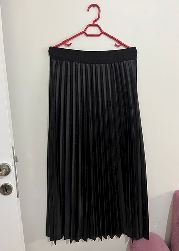 Siyah Pilili Uzun Gotik Etek