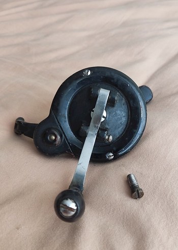 KARA KAFA DİKİŞ MAKİNESİ ÇEVİRME KOLU - Görsel 3