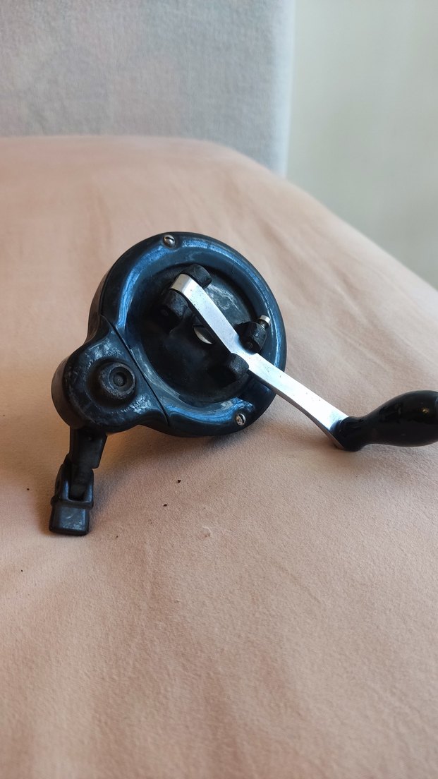 KARA KAFA DİKİŞ MAKİNESİ ÇEVİRME KOLU - Görsel 2