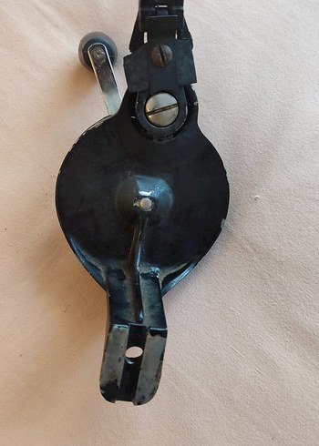 KARA KAFA DİKİŞ MAKİNESİ ÇEVİRME KOLU - Görsel 3