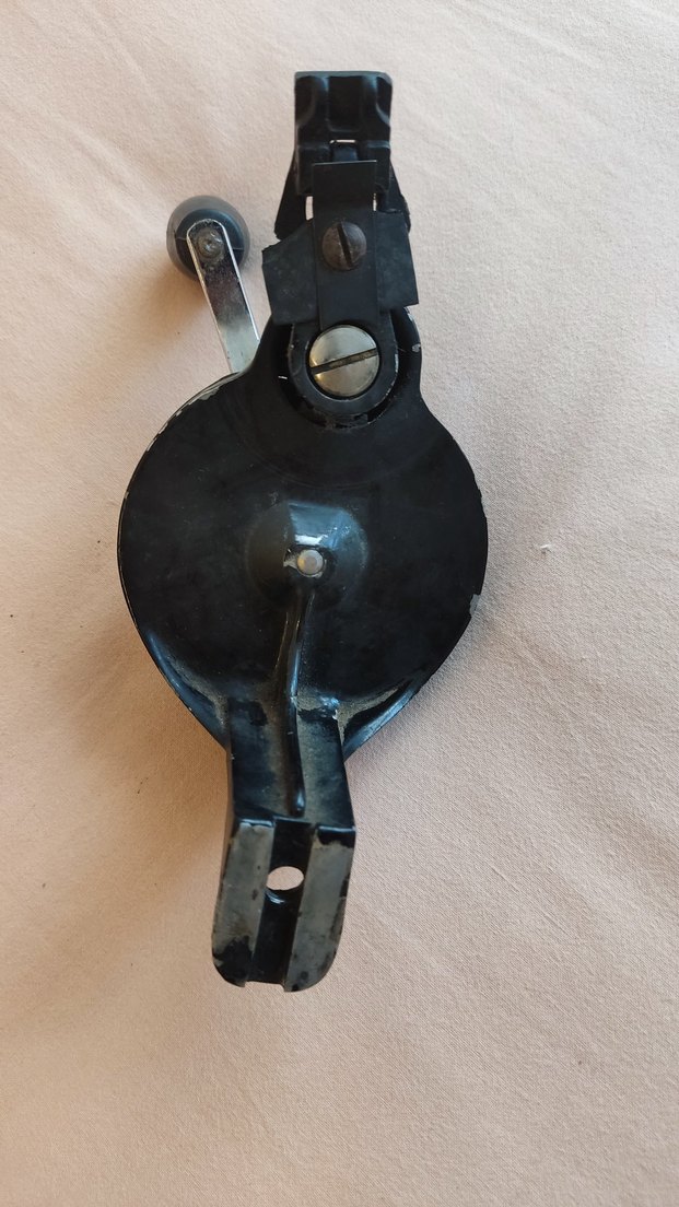 KARA KAFA DİKİŞ MAKİNESİ ÇEVİRME KOLU - Görsel 3