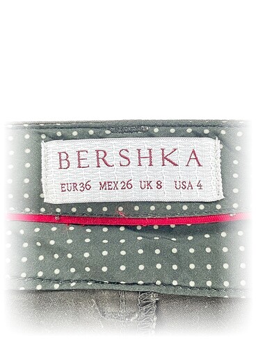 36 Beden Bershka Bermuda / Kapri %70 İndirimli.