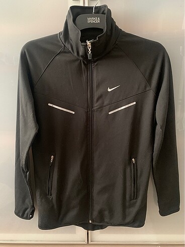 Nike .