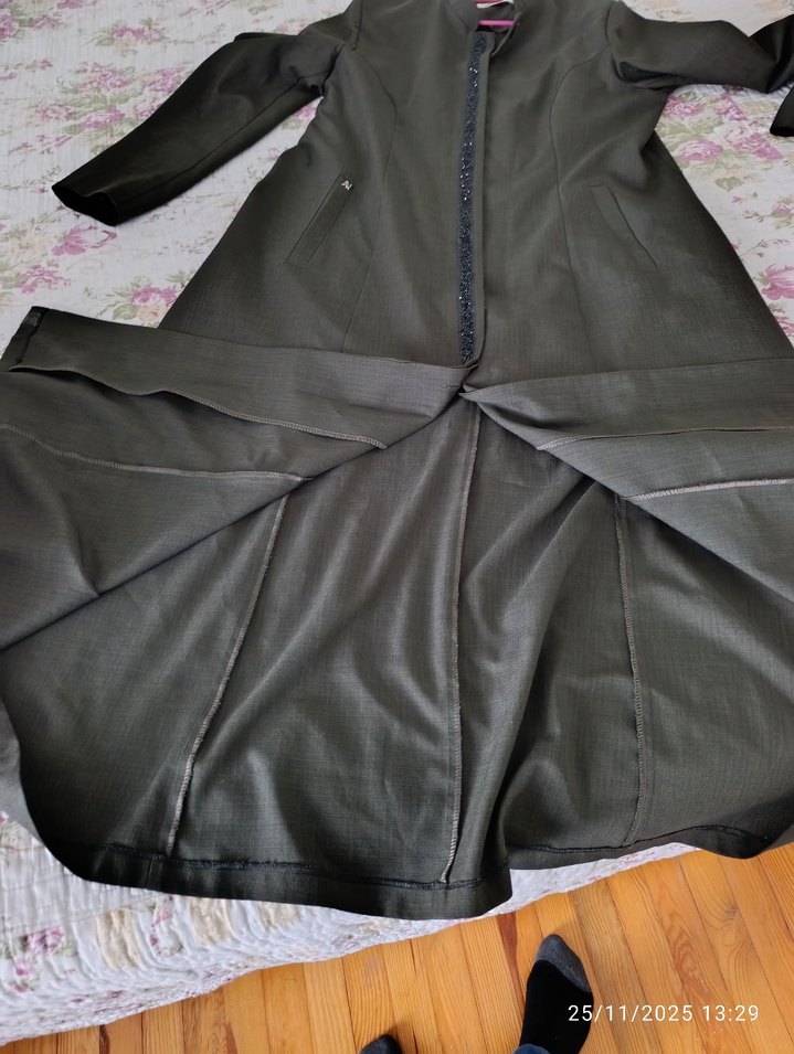 48 bedenKadın Siyah Uzun Dökümlü Palto - Görsel 4