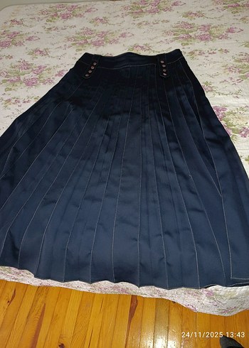 Kadın Siyah Uzun Pilili Etek - Görsel 2