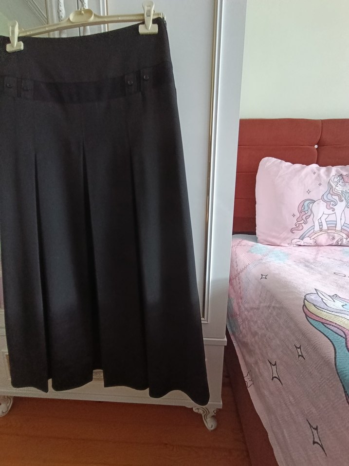 24 beden bayan etek Kadın Siyah Pileli uzun Etek - Görsel 3