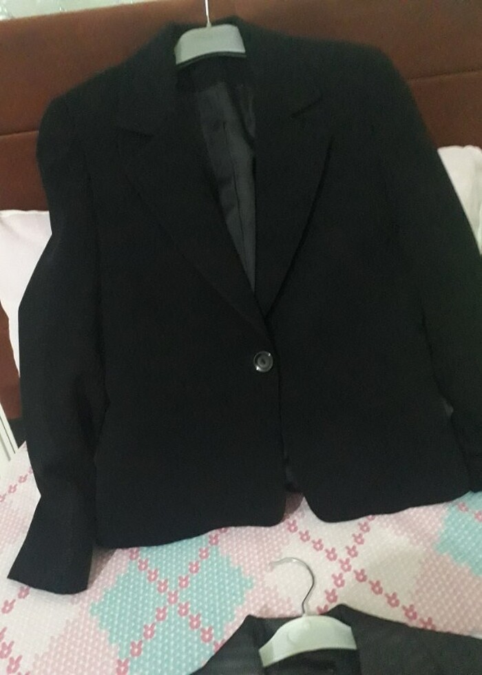 38 Bayan ceket üçünün fiyatı - Görsel 3