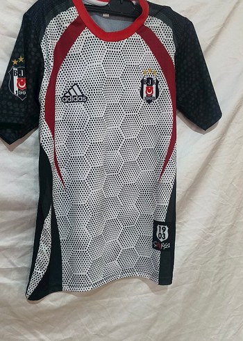 Adidas Besiktas Siyah Beyaz Kirmizi Detayli Futbol Formasi