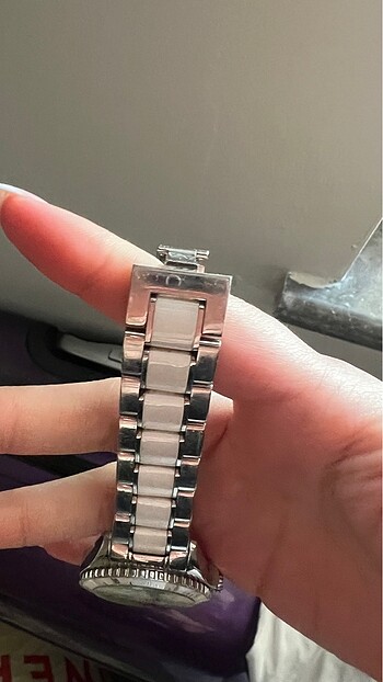 Beden beyaz Renk Guess colletion orijinal saat