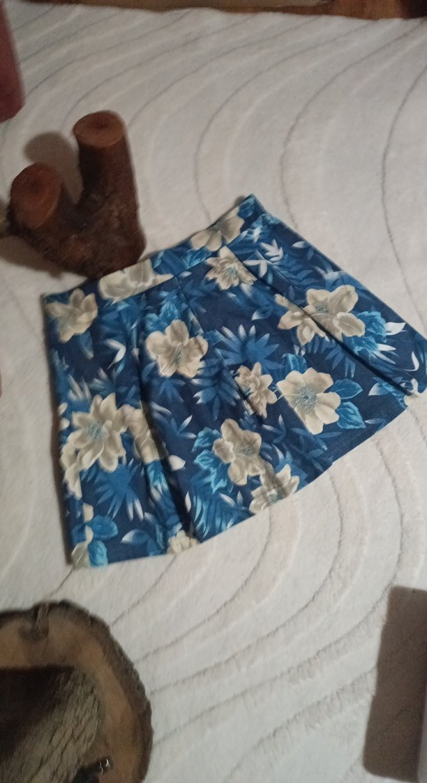 Mavi Çiçekli Pliseli Mini Etek - Görsel 3