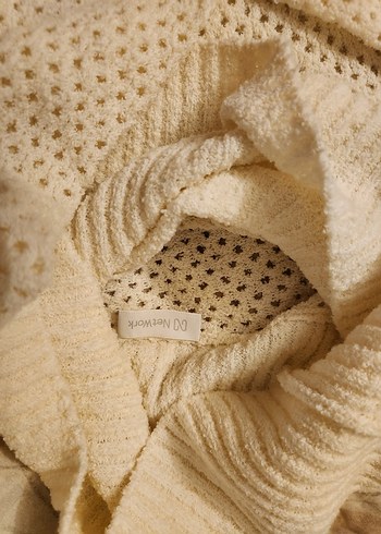 Bej Örgü Boğazlı Kadın Kazak - Görsel 2