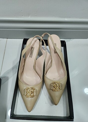 Küçük topuklu stiletto