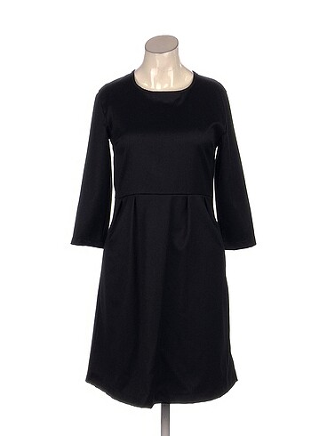 PreLoved Kısa Elbise %70 İndirimli.