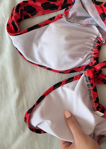 Kırmızı Bağlama Modelli Leopar Desenli Mayokini - Görsel 16