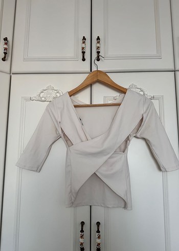 Sırt Çapraz Detaylı Beyaz Mini Bluz - Görsel 2