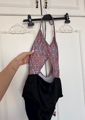 Kadın Pembe Siyah Desenli Cut Out Mayo - Görsel 3