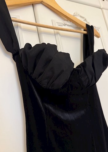 Siyah Düşük Askılı Straplez Kadife Kalem Mini Elbise - Görsel 6