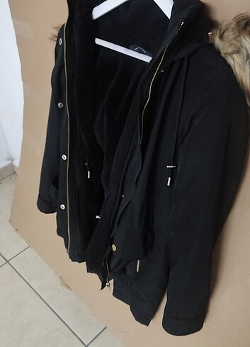 ZARA MONT İCİ TÜYLÜ 