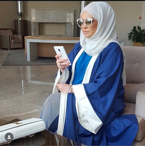 Gülsüm Elkatroushi Krep İpek Şal