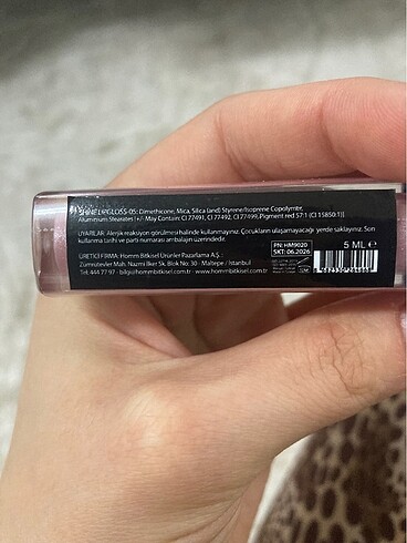 Beden ten rengi Renk Lipgloss
