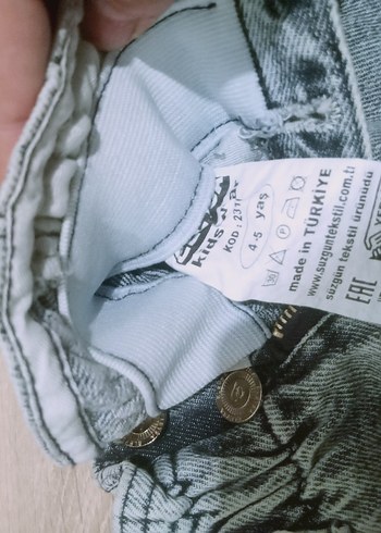 Gri Bağlama Desenli Düğmeli Mini Kot Şort - Görsel 5