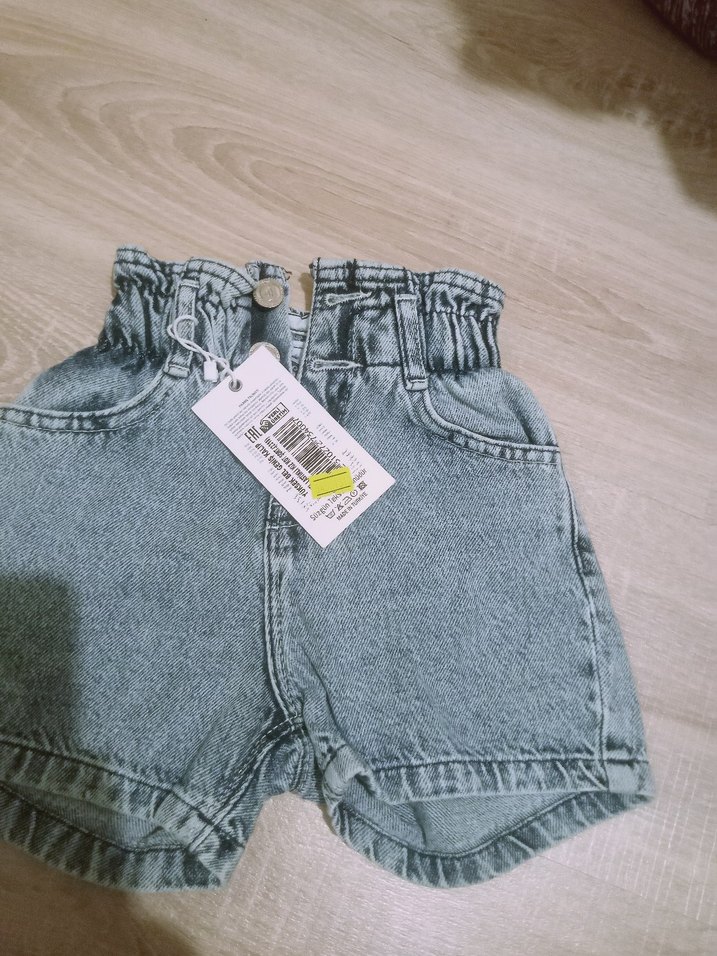 Gri Bağlama Desenli Düğmeli Mini Kot Şort - Görsel 4