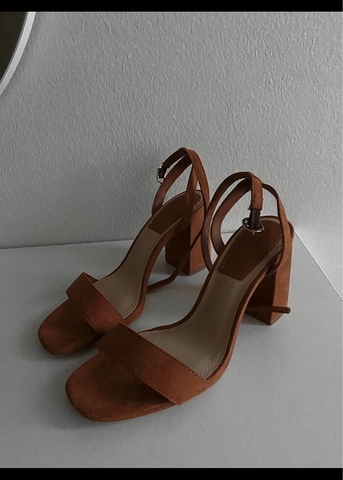 Stradivarius Kadın Topuklu Sandalet - Görsel 4