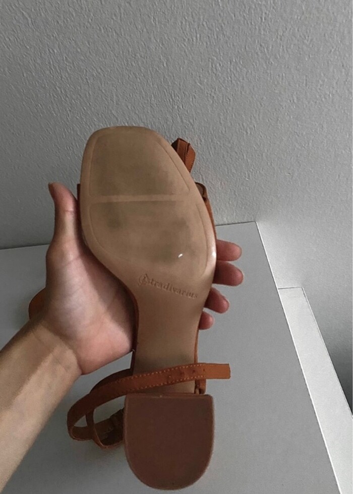 Stradivarius Kadın Topuklu Sandalet - Görsel 3