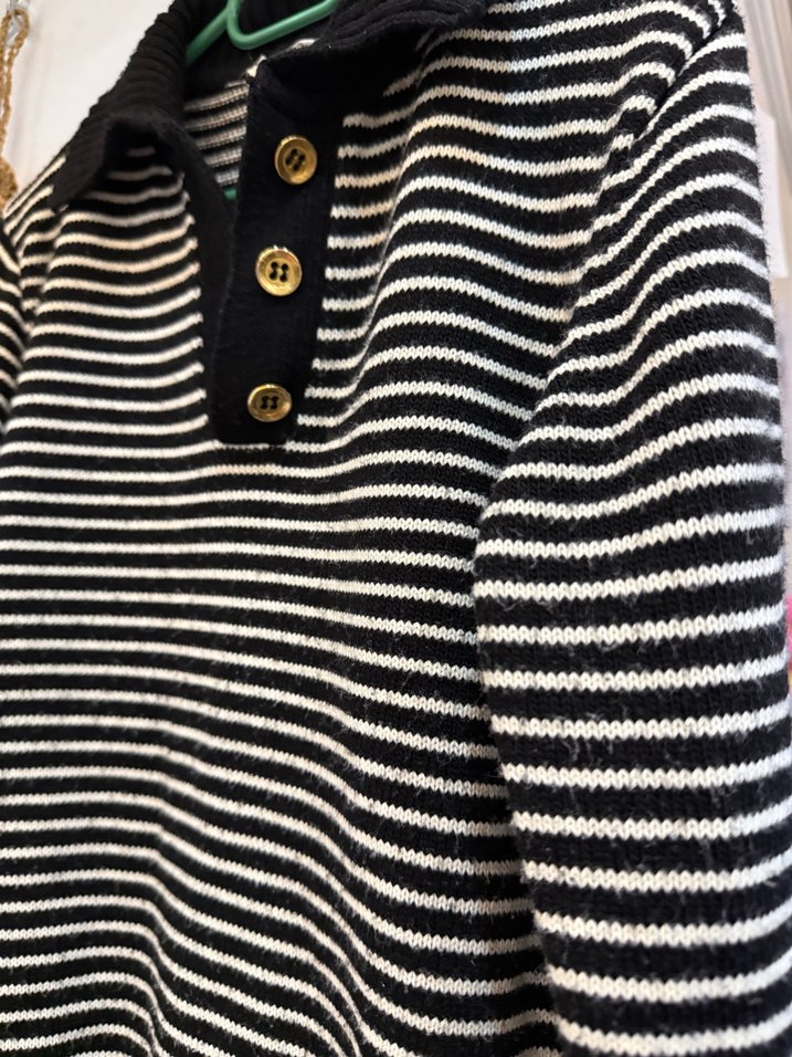 Siyah Beyaz Çizgili Örgü Kadın Kazak - Görsel 2