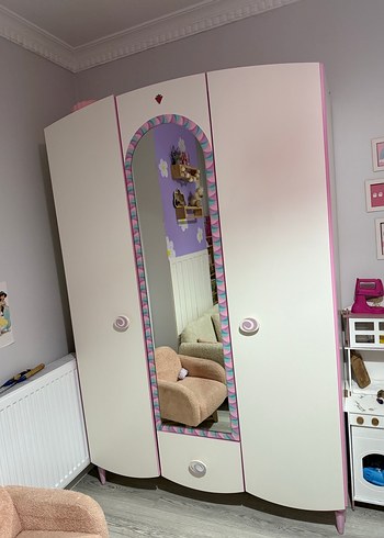 Acill satılıktır Pastel Pembe Çocuk Gardırop - Görsel 2