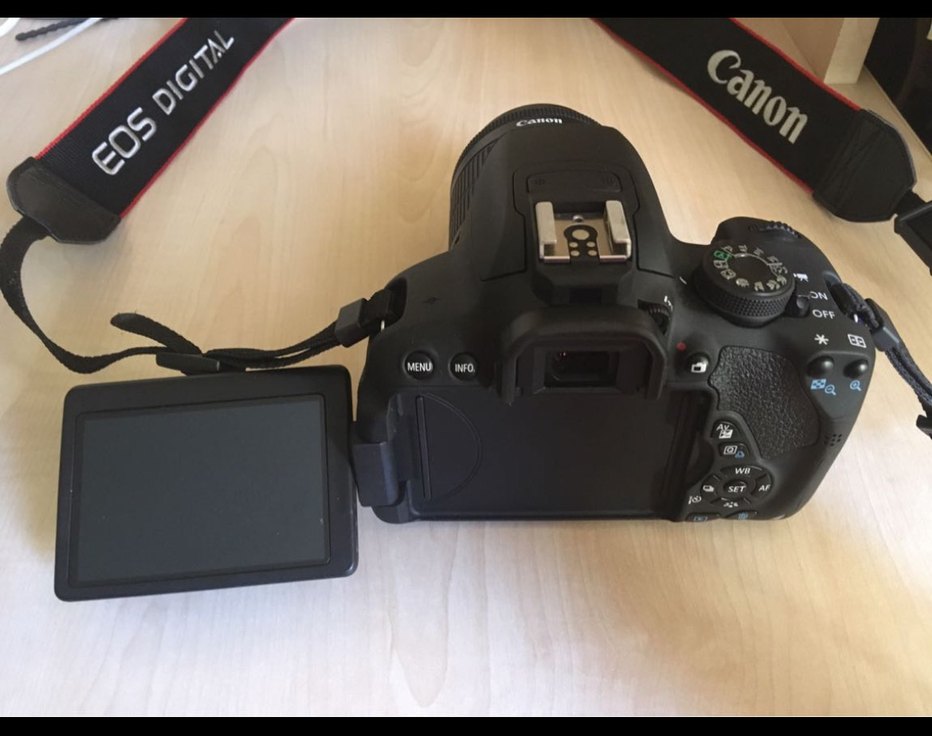 Canon EOS 700D Dijital Siyah Fotoğraf Makinesi - Görsel 3