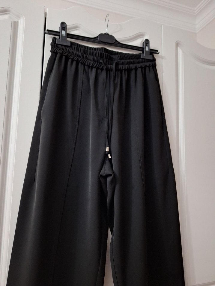 Kadın Siyah Salaş Midi Kumaş Pantolon - Görsel 2