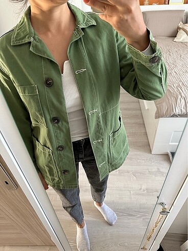 Bershka yeşil mevsimlik ceket