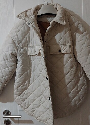 Mont 1 safar giyildi xl beden çok iyi 