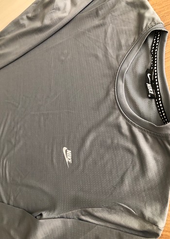 m Beden gri Renk Nike Gri Erkek Uzun Kollu Tişört