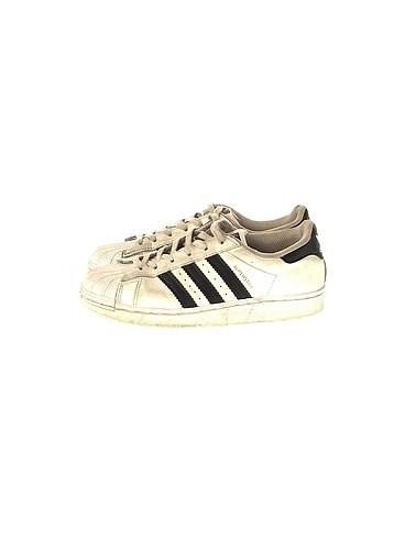 Adidas Spor Ayakkabı %70 İndirimli.