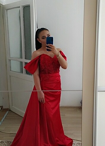 Kırmızı abiye 