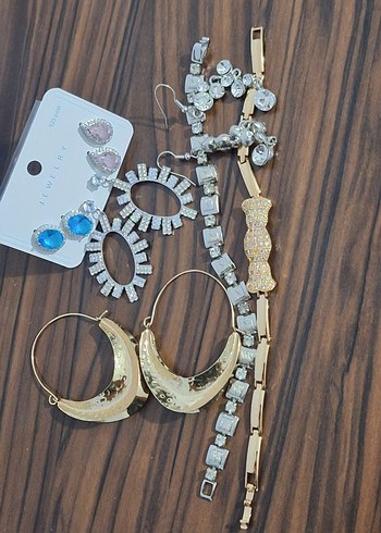 Zara Renkli Mini Payetli Kadın Küpeler