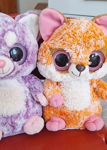 gözünde çizik var tanesi 550 tl dir büyük boy yoohoo marka