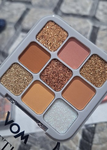 MOV Çok Renkli Parlak Far Paletleri - Görsel 9