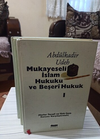 Mukayeseli İslam hukuku 