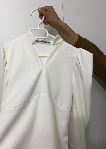 Beyaz V Yaka Uzun Kollu Salaş Bluz - Görsel 2