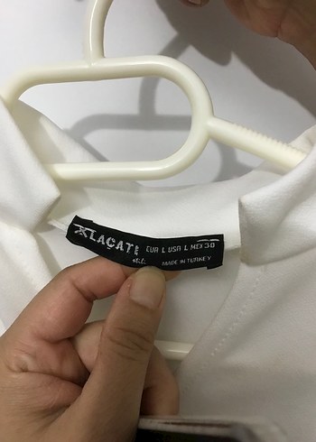 Beyaz V Yaka Uzun Kollu Salaş Bluz - Görsel 3