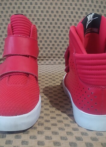 40 Beden Nike spor ayakkabı 