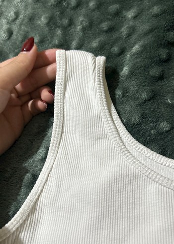Beyaz Basic Kolsuz Crop Top - Görsel 2