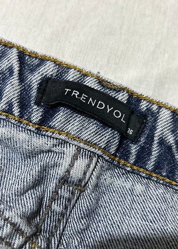 Buz mavisi yırtık mom jean - Görsel 11