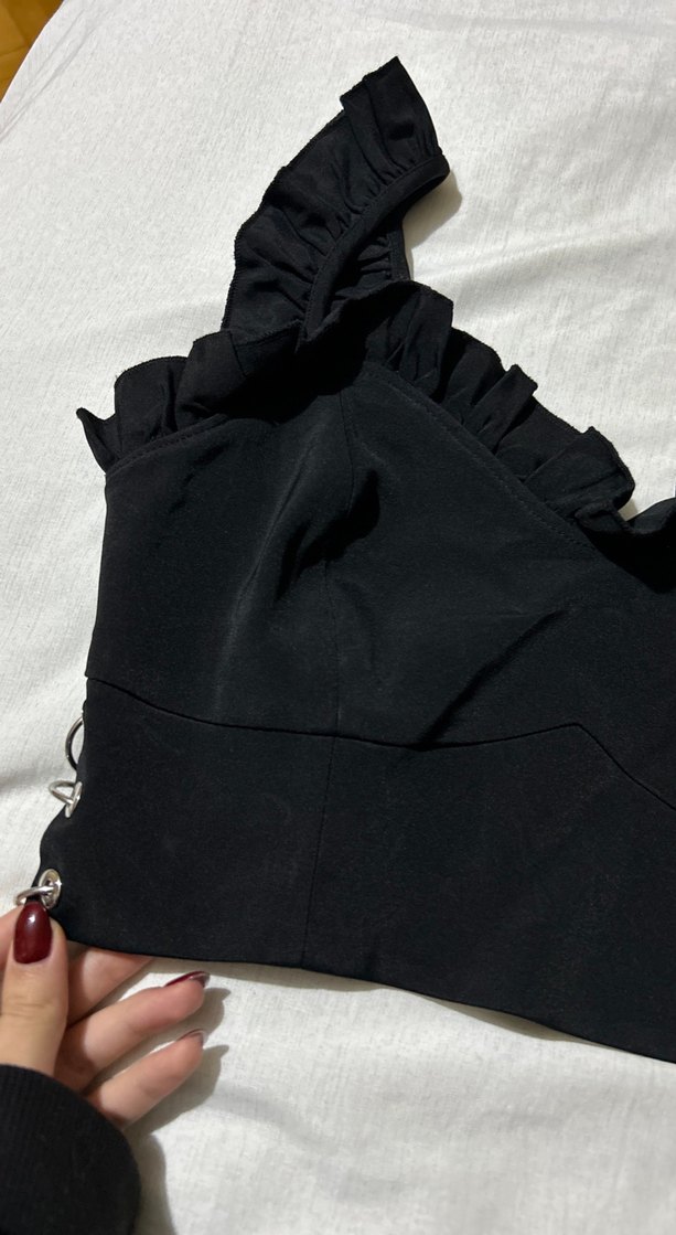 Siyah Fırfırlı Strappy Büstiyer - Görsel 3