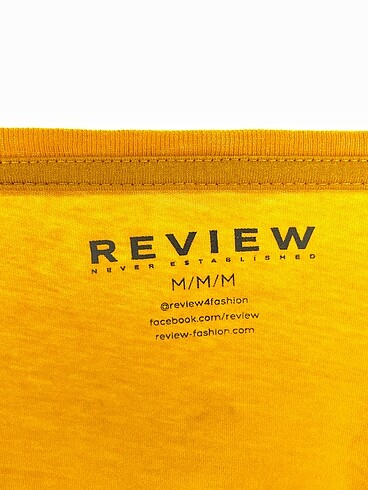 m Beden sarı Renk Review T-shirt %70 İndirimli.