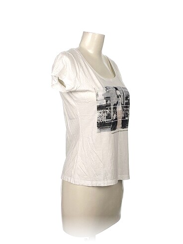Review Review T-shirt %70 İndirimli.
