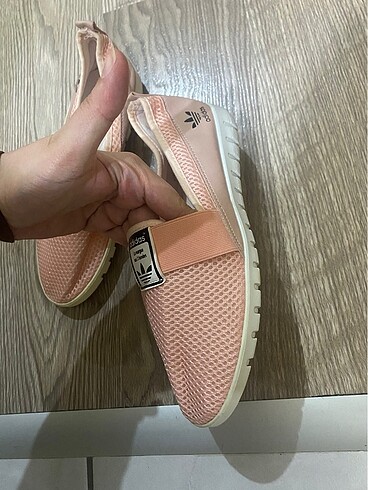 Adidas Kadın spor ayakkabı